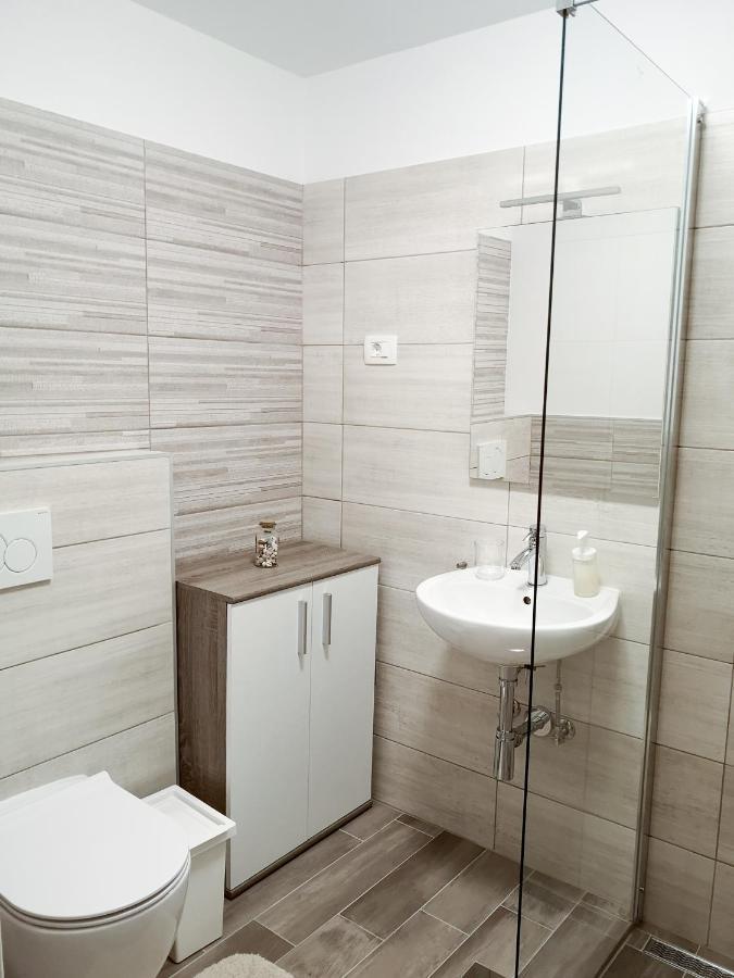 Korala Apartments Πιράν Εξωτερικό φωτογραφία