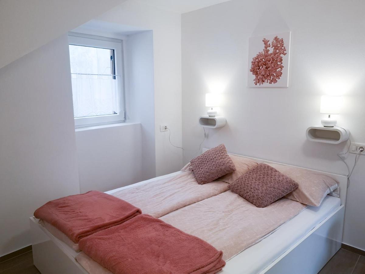 Korala Apartments Πιράν Εξωτερικό φωτογραφία