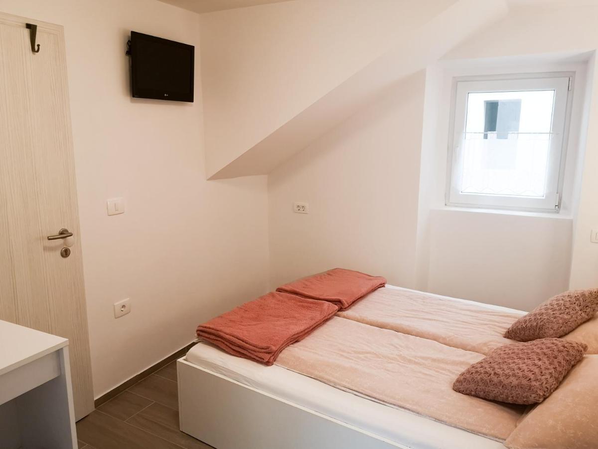 Korala Apartments Πιράν Εξωτερικό φωτογραφία