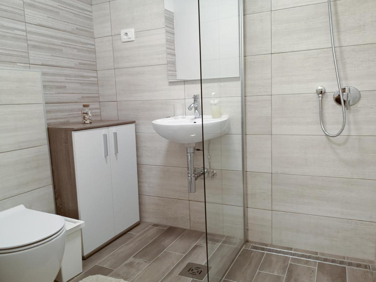 Korala Apartments Πιράν Εξωτερικό φωτογραφία