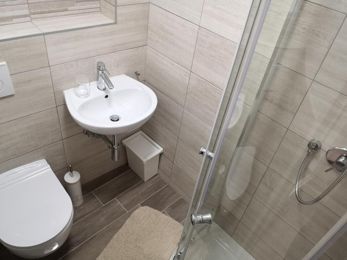 Korala Apartments Πιράν Εξωτερικό φωτογραφία