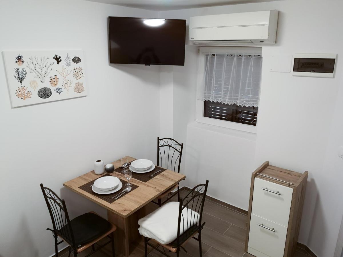 Korala Apartments Πιράν Εξωτερικό φωτογραφία